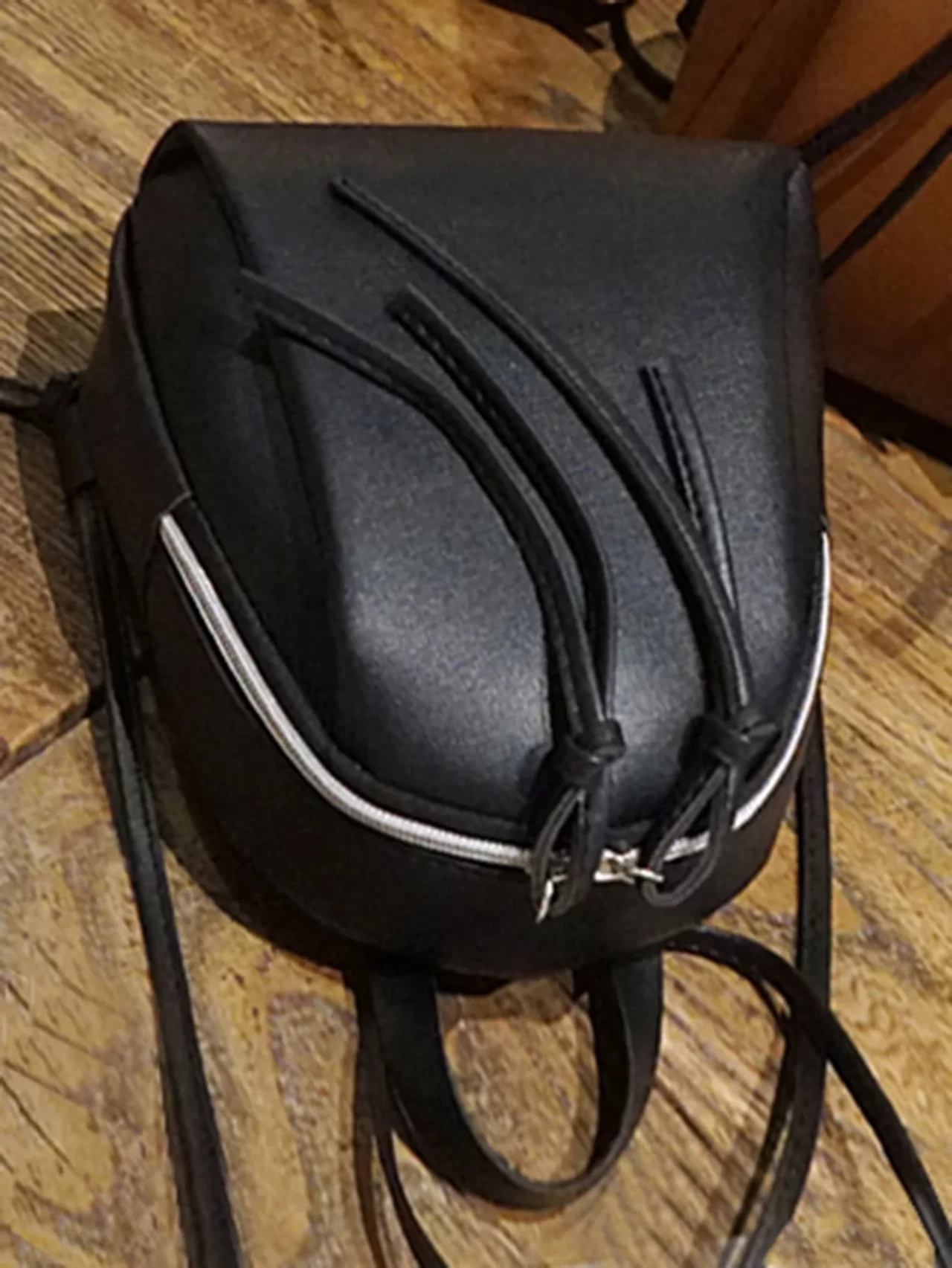 Rucsac negru curbat - imagine 2