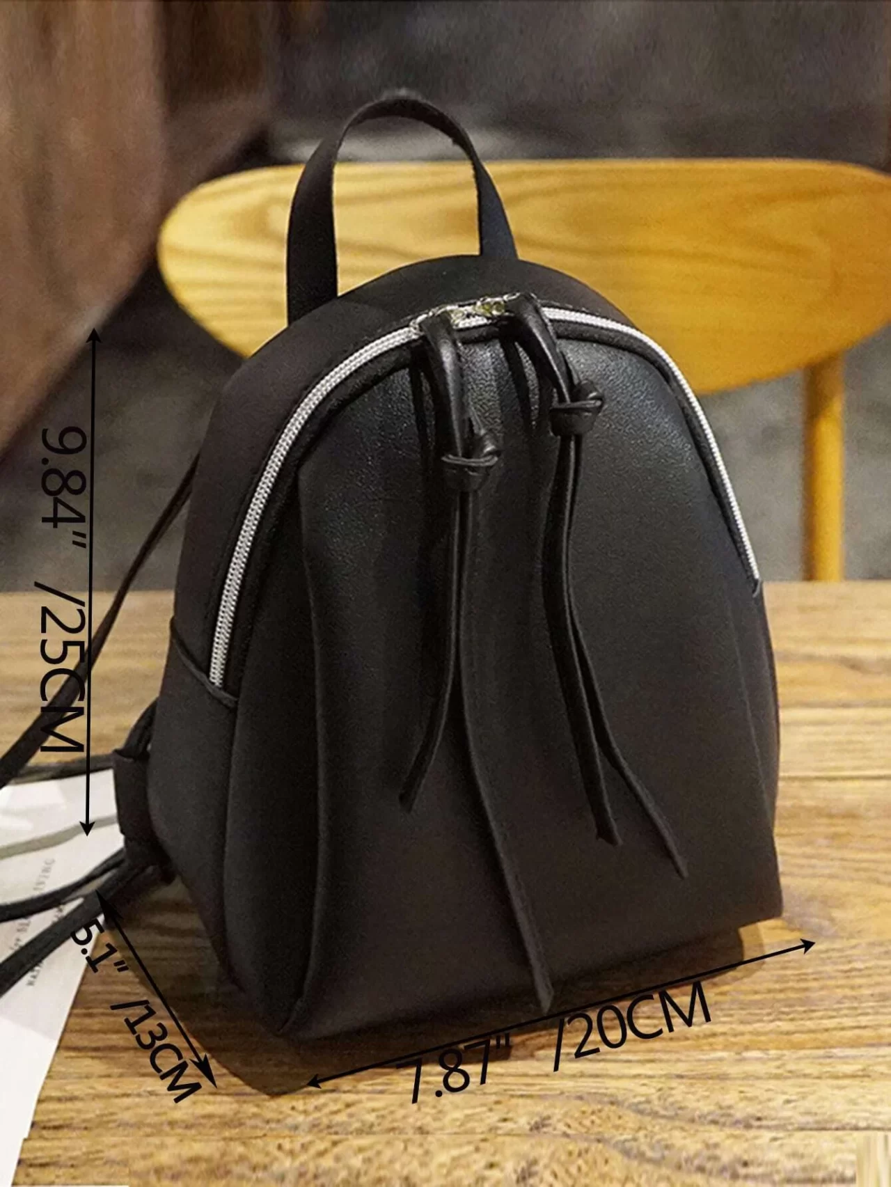Rucsac negru curbat - imagine 5